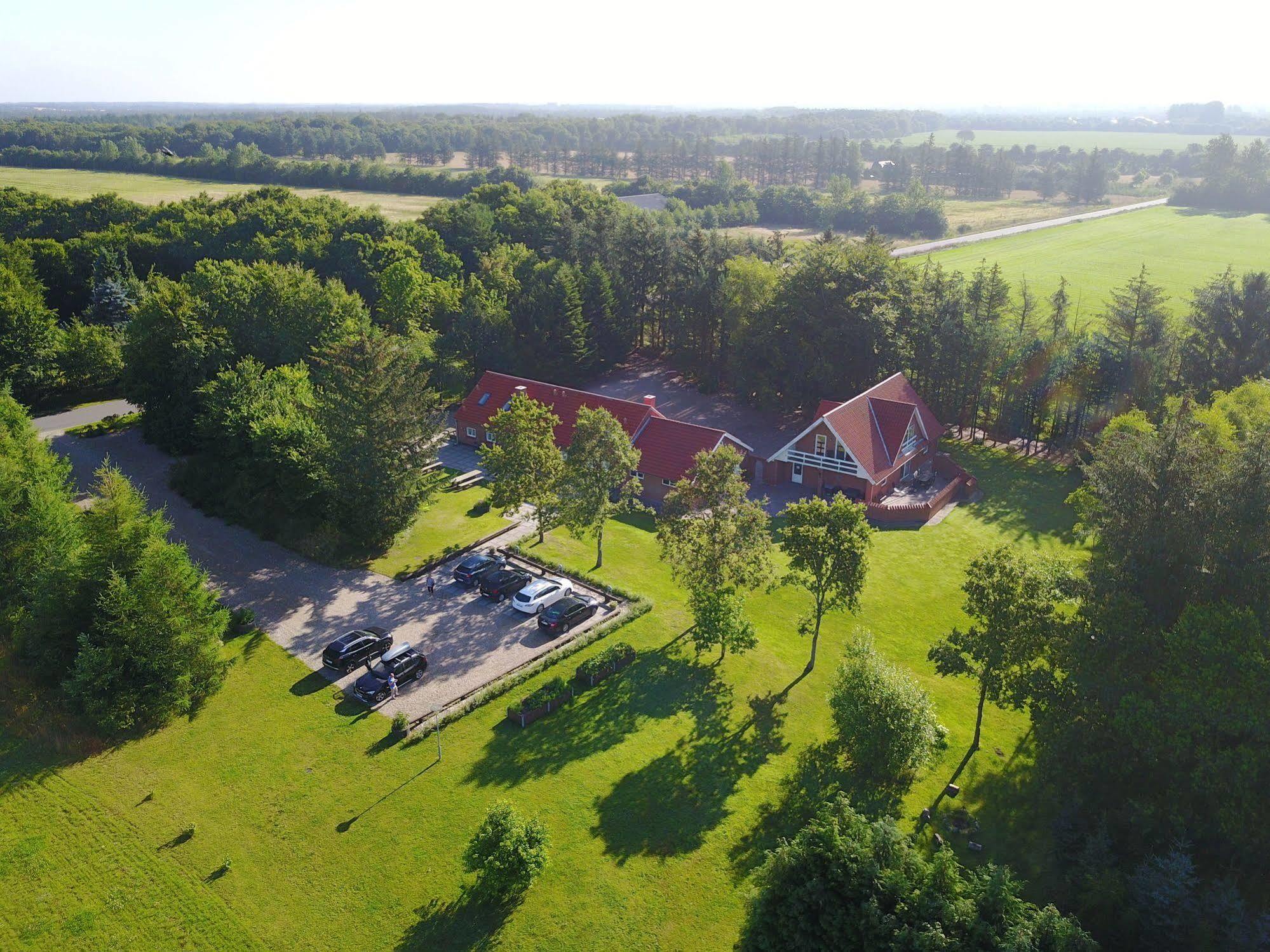 Egebjerggaard Bed & Breakfast Sig Exterior photo